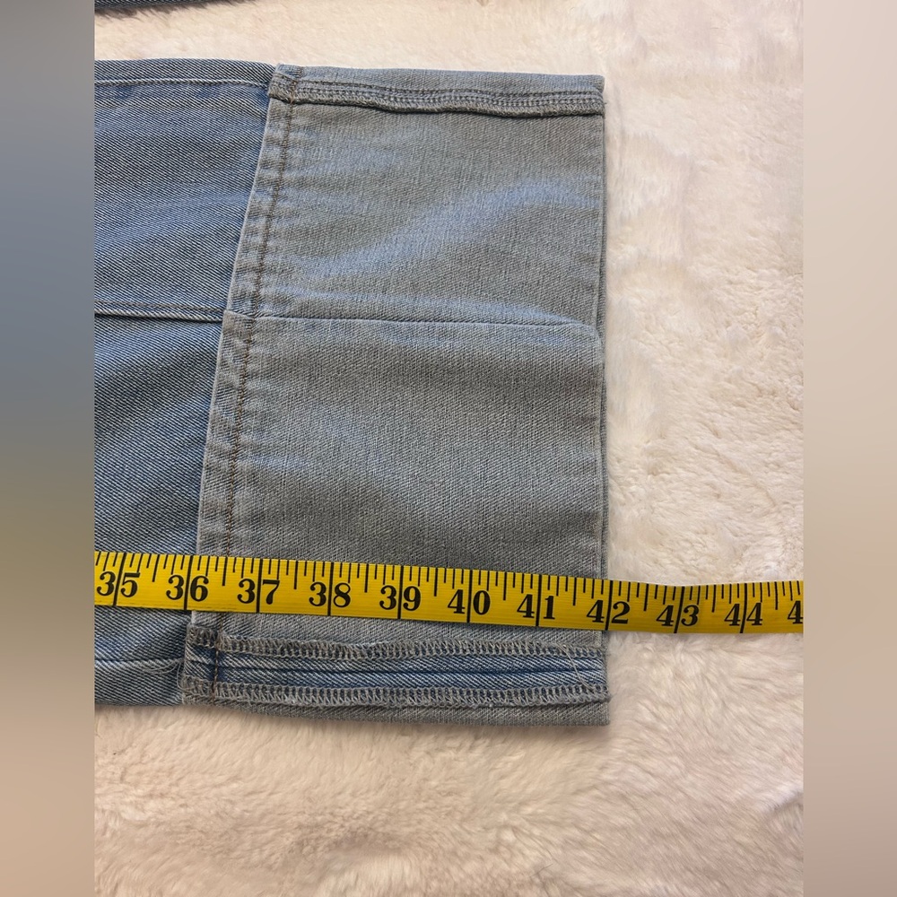 CUPSHE Women's Urban Shift Blue Jeans - Picture 6 of 12